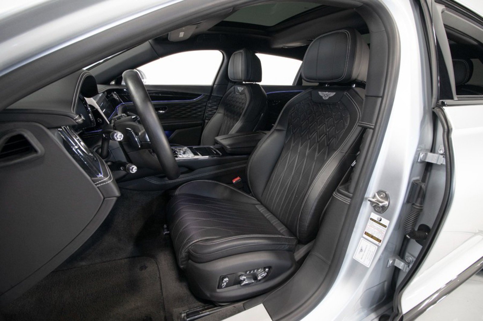 Used 2021 Bentley Flying Spur W12 w/ First Edition Specification image 3