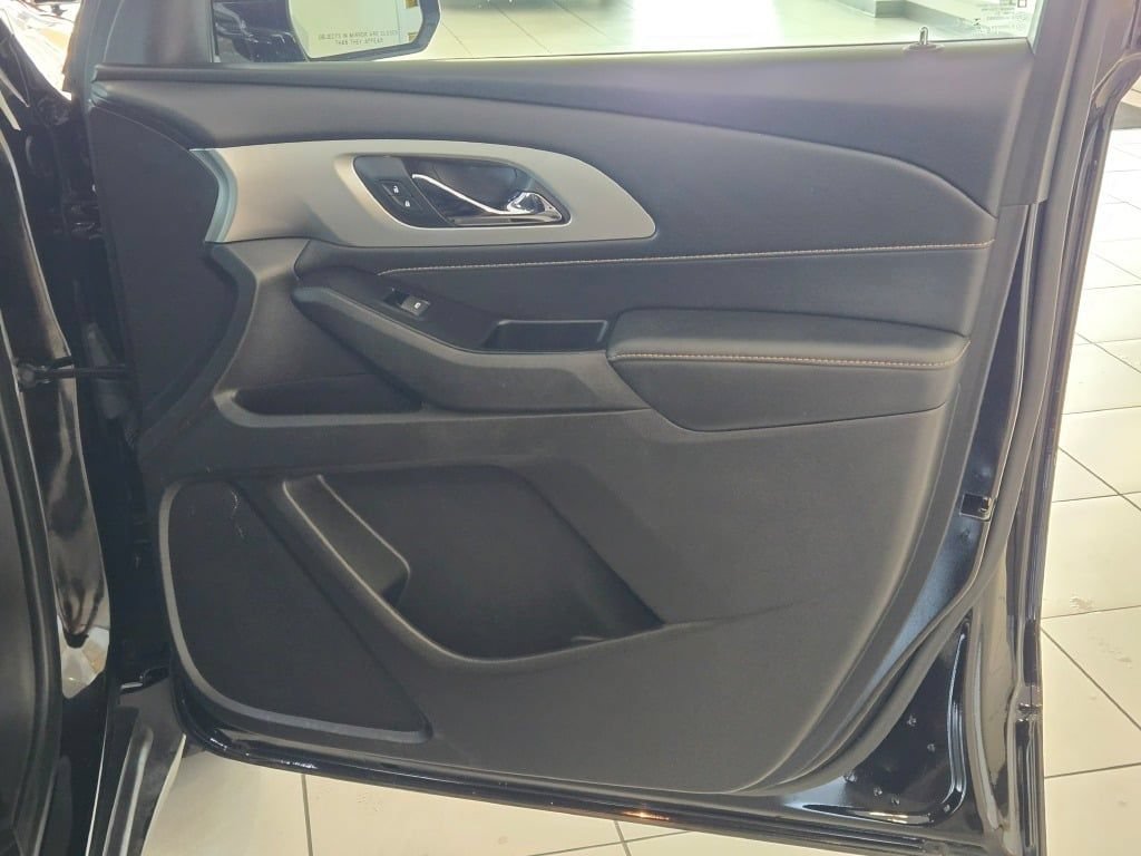 Certified 2019 Chevrolet Traverse LT FWD image 5
