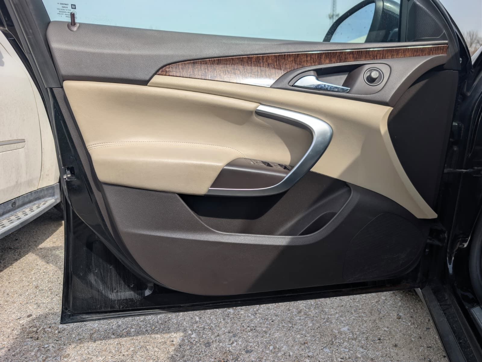 Used 2013 Buick Regal Premium image 36