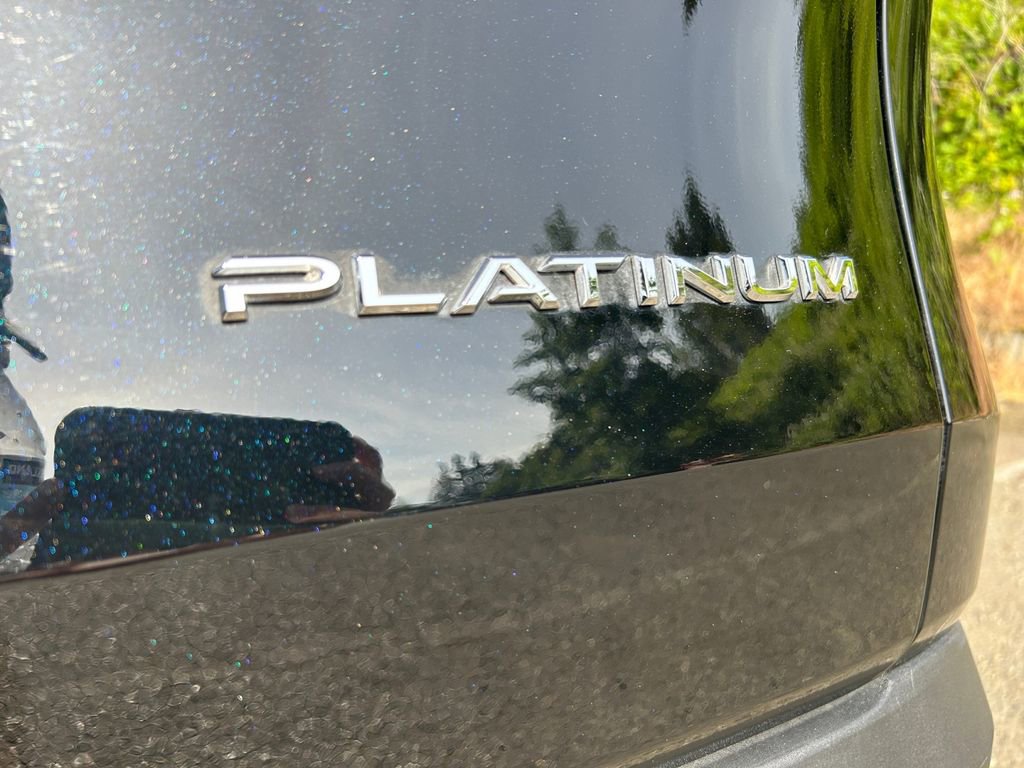 Used 2024 Toyota Grand Highlander Platinum image 32