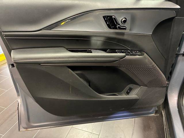 Used 2024 Cadillac Lyriq Tech RWD image 10