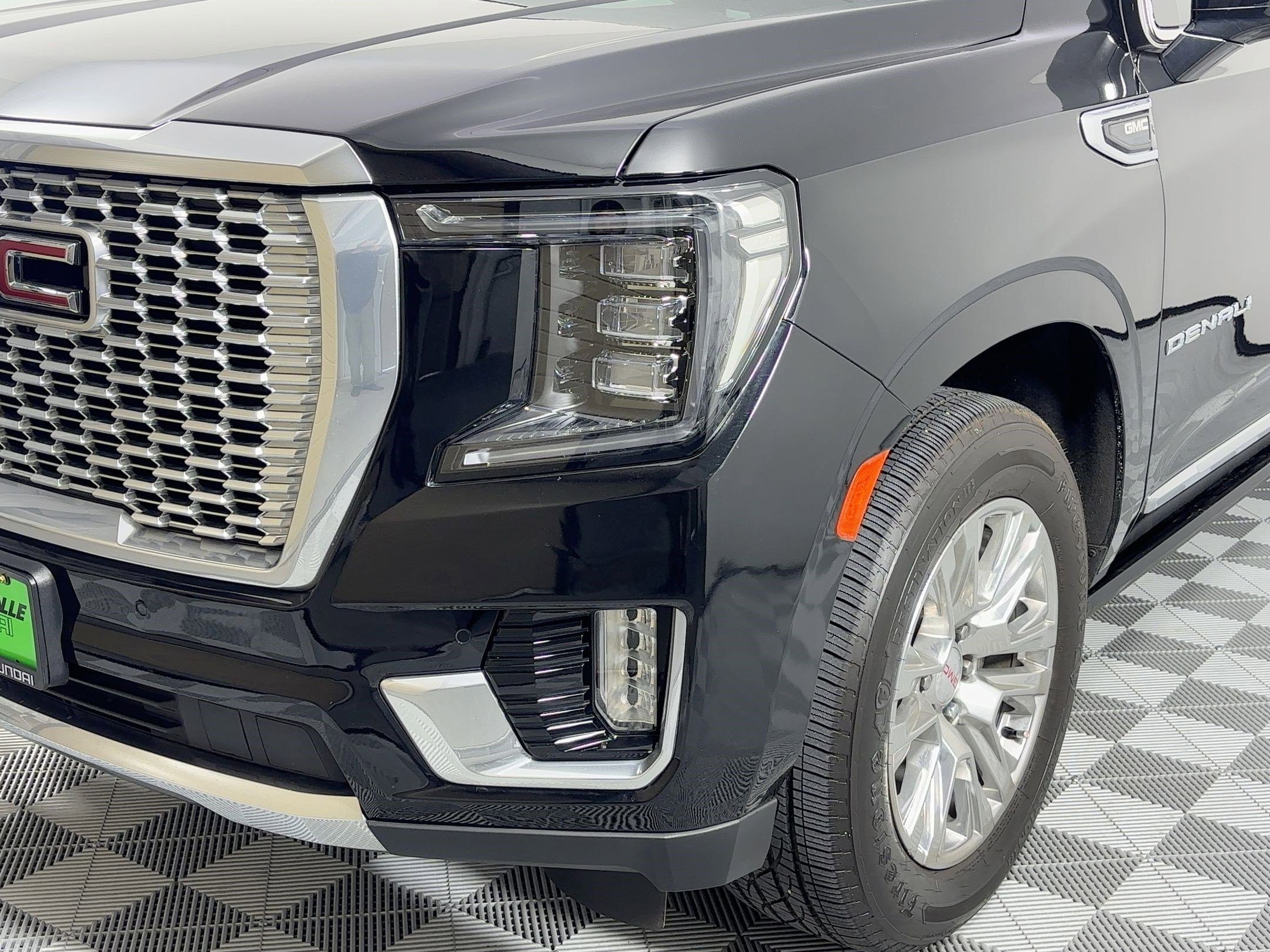 Used 2022 GMC Yukon Denali image 11