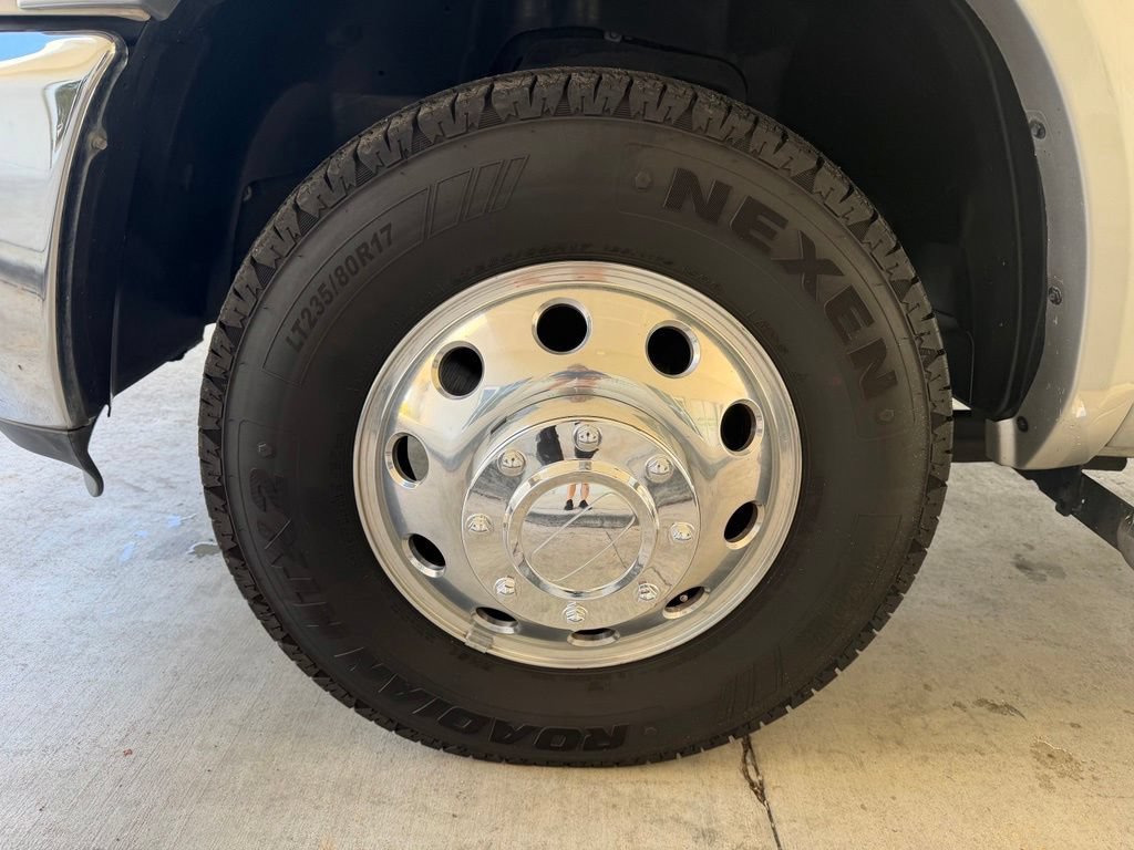 Used 2018 RAM 3500 Laramie RWD image 15