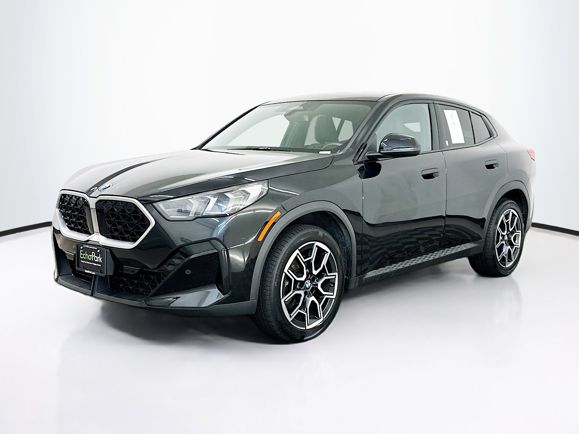 Used 2025 BMW X2 xDrive28i image 3