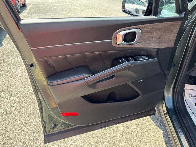 Used 2021 Kia Sorento SX Prestige image 17