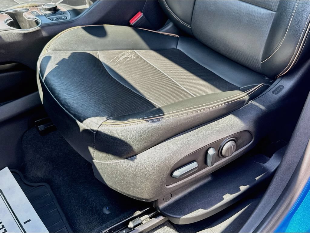 Used 2024 GMC Terrain AT4 w/ Tech Package AWD/4WD image 18