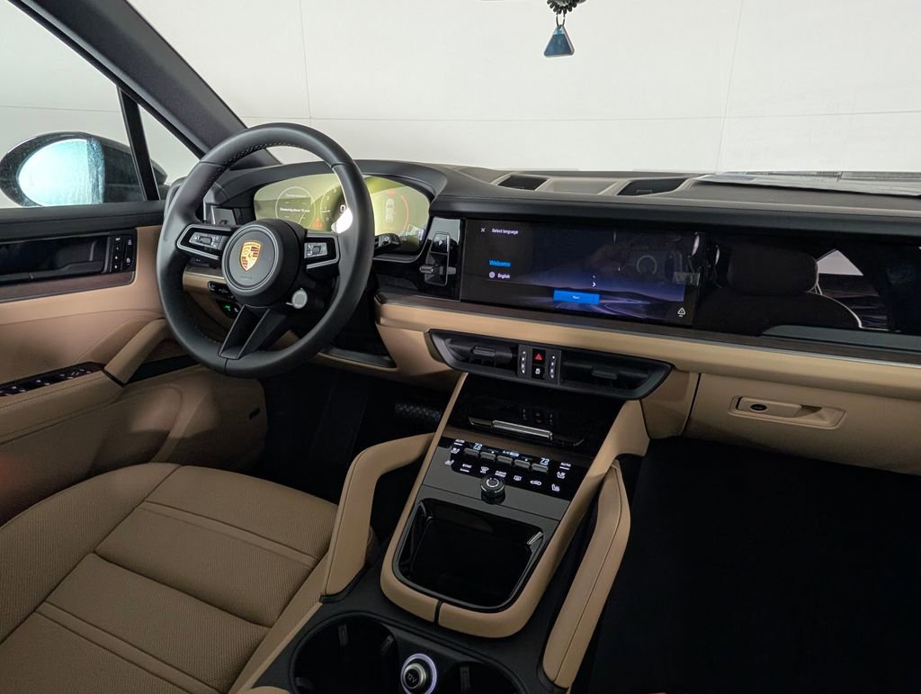 New 2026 Porsche Cayenne AWD/4WD image 22
