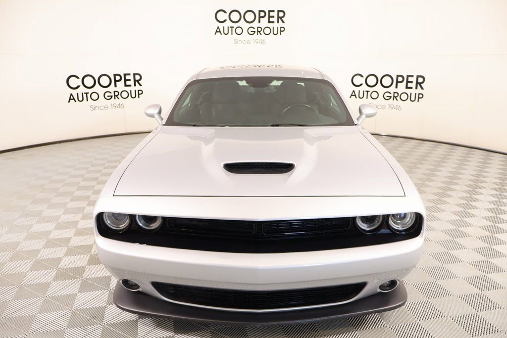 Used 2022 Dodge Challenger GT w/ Blacktop Package image 9
