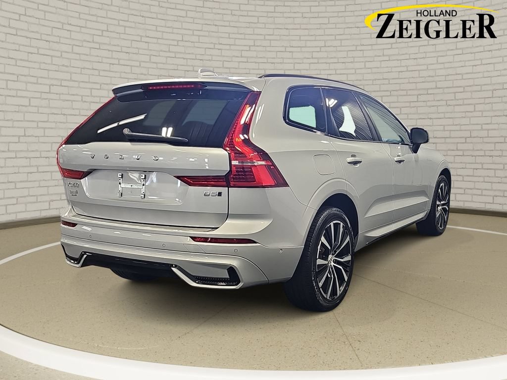 Used 2023 Volvo XC60 B5 Plus w/ Climate Package AWD/4WD image 5