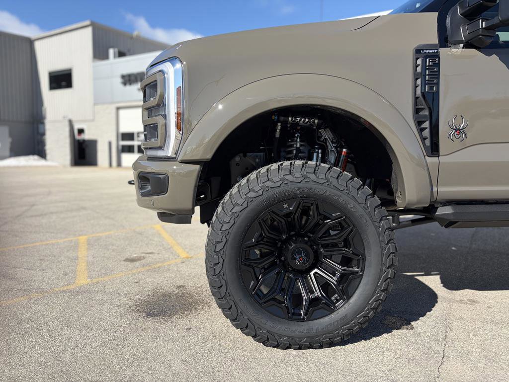 New 2026 Ford F250 Lariat w/ Black Appearance Package image 14