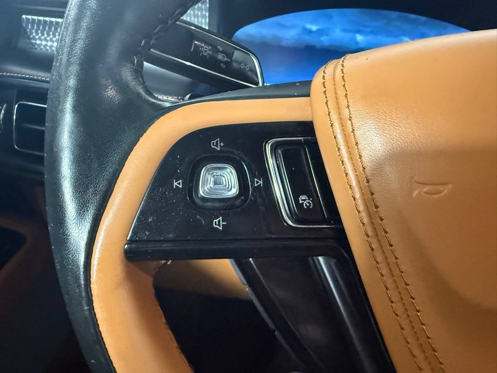 Certified 2023 Lincoln Aviator Black Label w/ Dynamic Handling Package AWD/4WD image 42