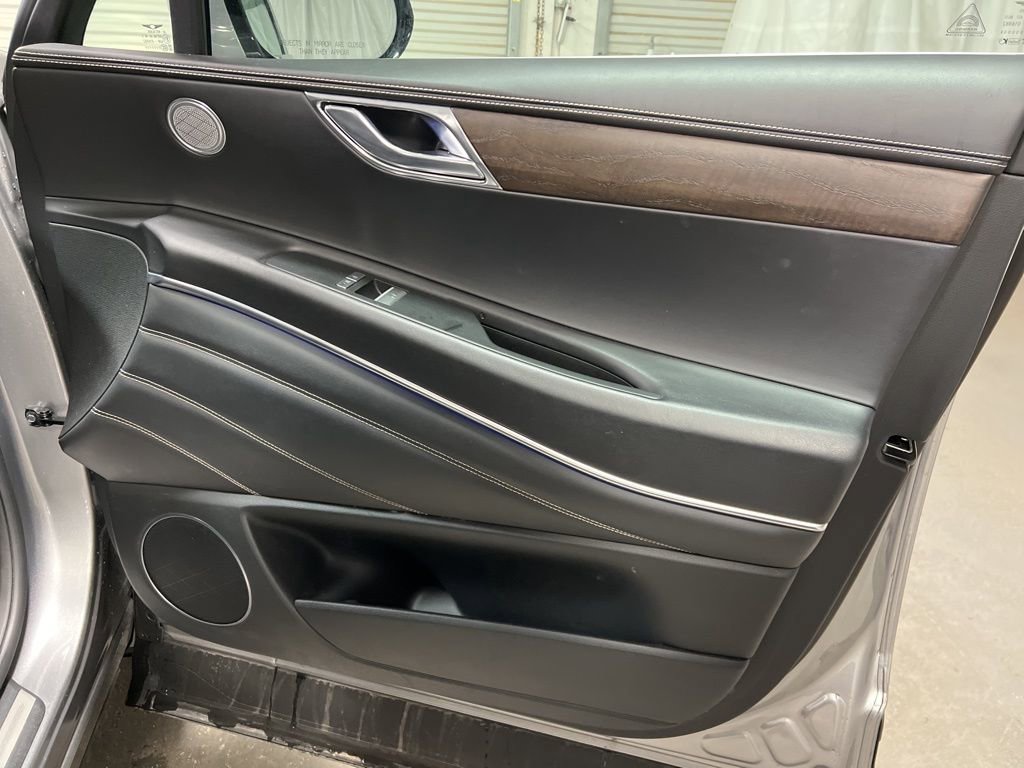 Used 2024 Genesis GV80 2.5T image 10