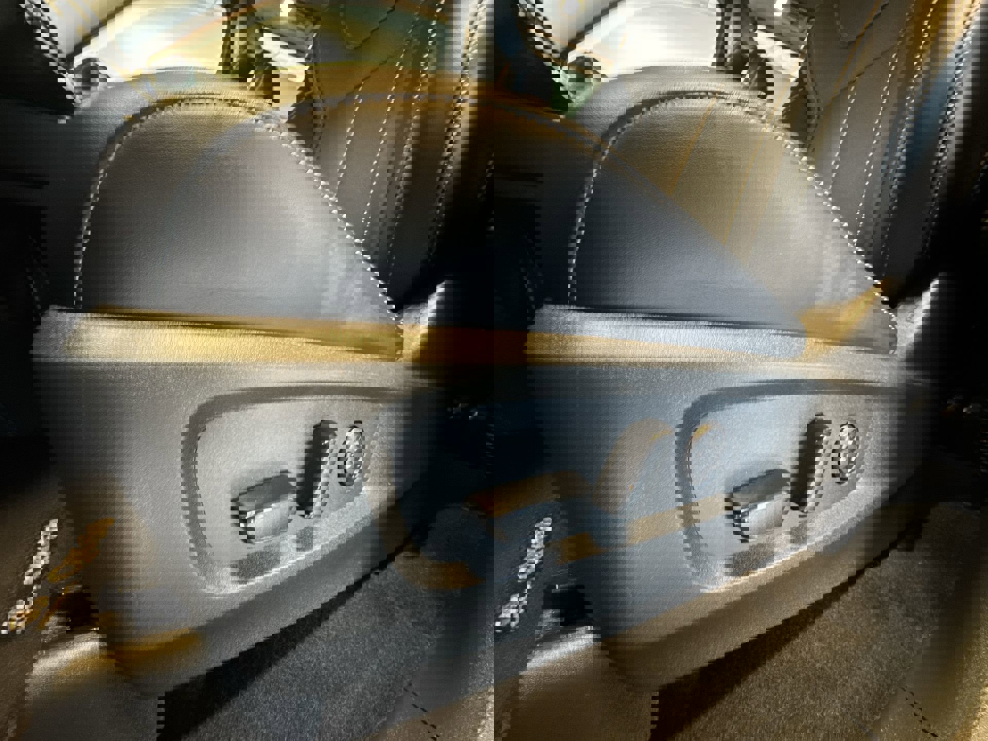 Certified 2025 INFINITI QX60 Luxe image 12