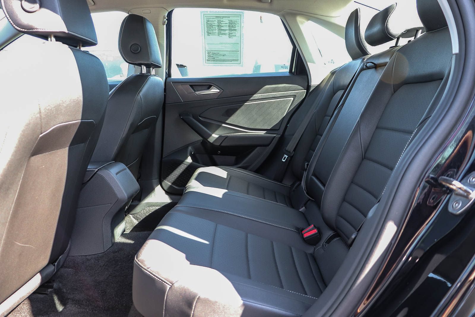 Used 2024 Volkswagen Jetta SE FWD image 19