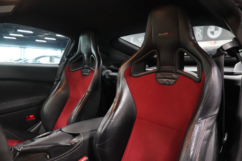 Used 2016 Nissan 370Z NISMO image 11