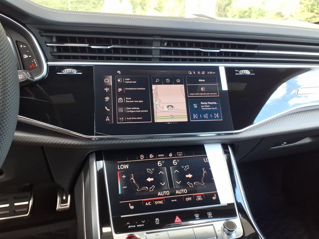 New 2026 Audi SQ8 Premium Plus AWD/4WD image 17