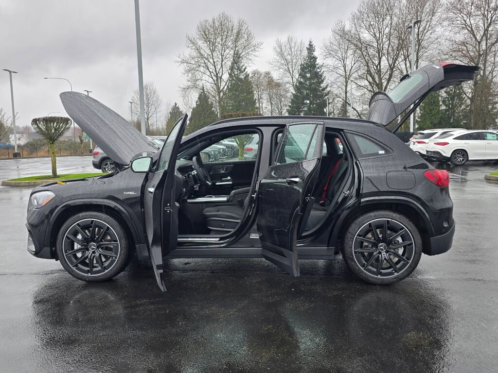 New 2026 Mercedes-Benz GLA 35 AMG 4MATIC image 12