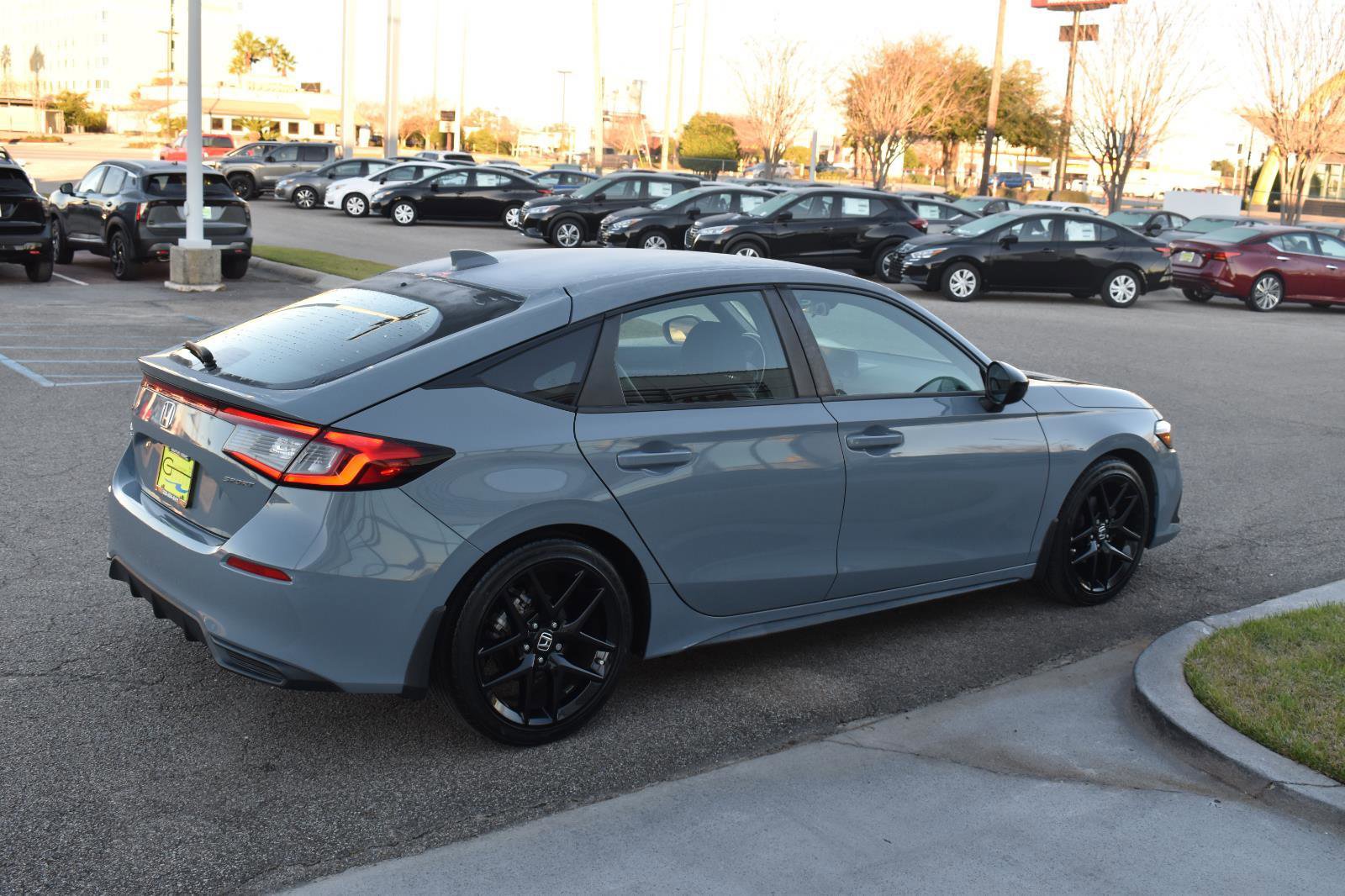 Used 2022 Honda Civic Sport image 7