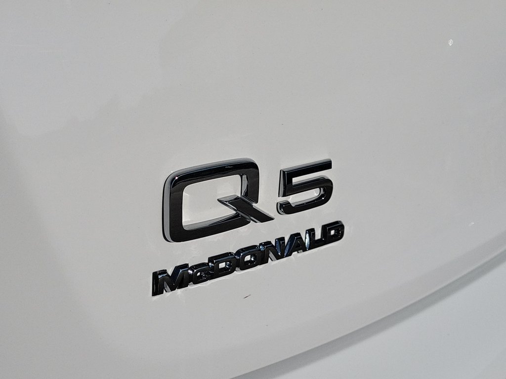 Used 2024 Audi Q5 e Premium w/ Convenience Package AWD/4WD image 11