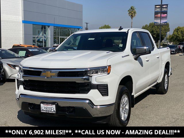 Used 2025 Chevrolet Silverado 1500 LT w/ Protection Package image 1