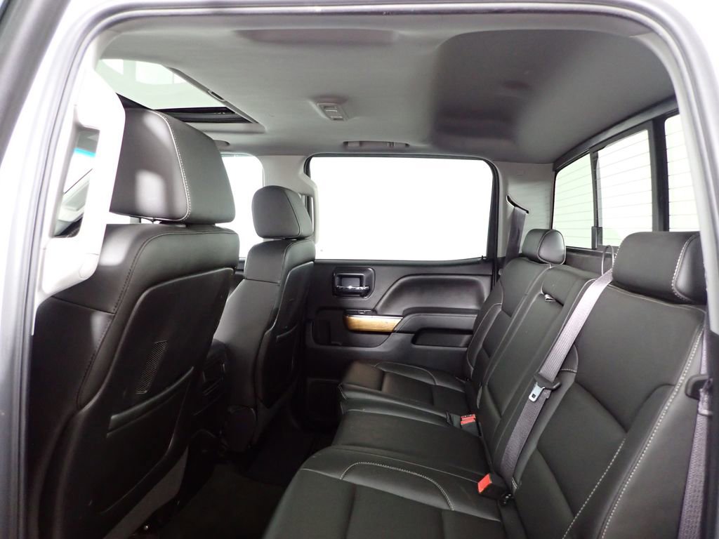 Used 2015 Chevrolet Silverado 3500 LTZ AWD/4WD image 34