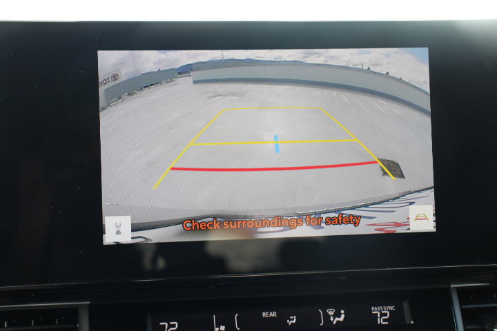 Certified 2025 Toyota Sienna Limited image 30