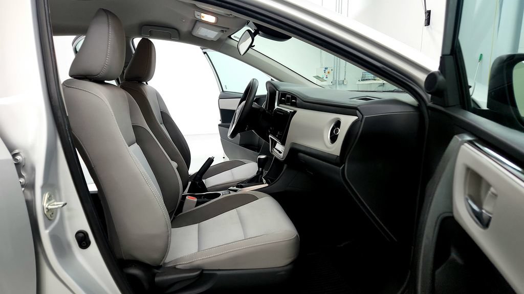 Certified 2019 Toyota Corolla LE FWD image 17