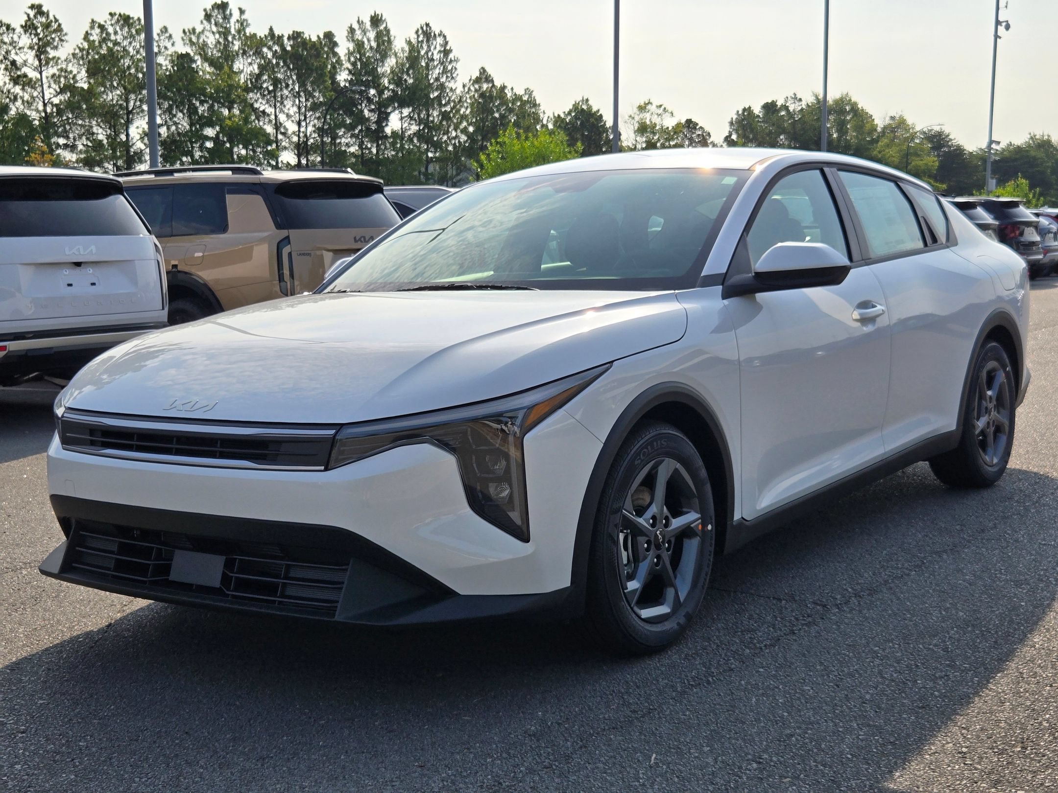 New 2026 Kia K4 FWD image 3
