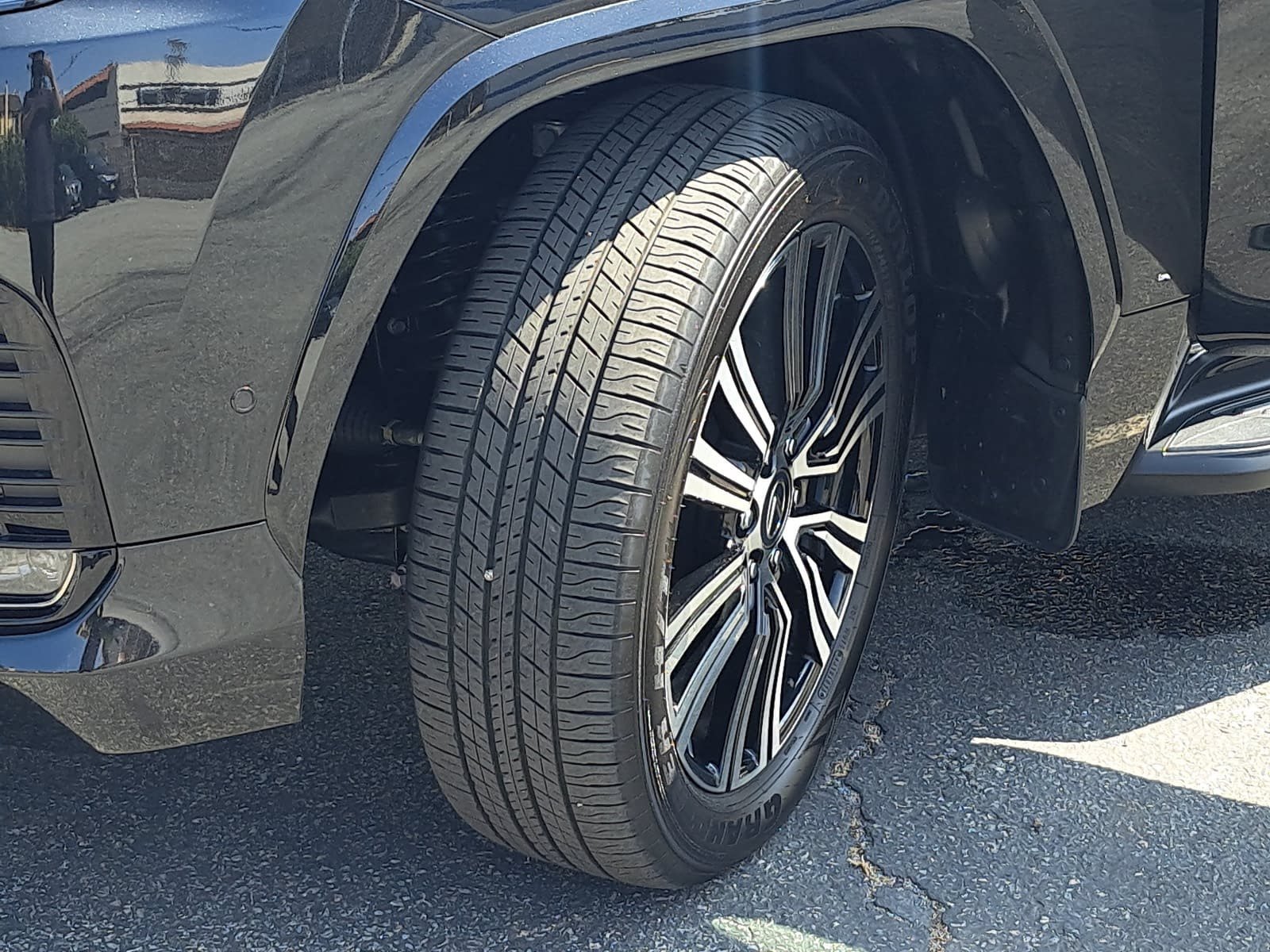 New 2026 Lexus LX 700h Luxury w/ Appearance Package AWD/4WD image 36