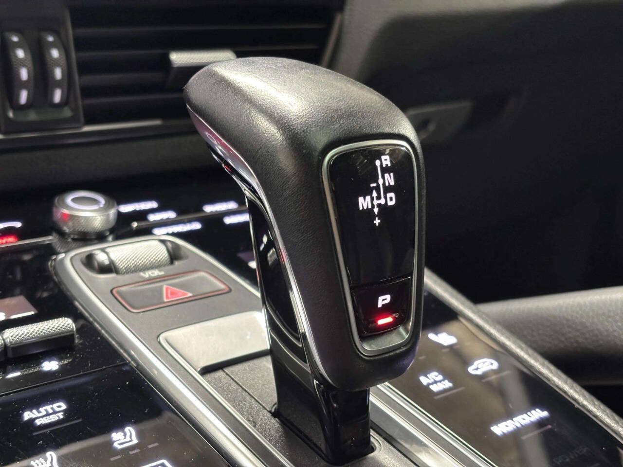 Used 2019 Porsche Cayenne S AWD/4WD image 38