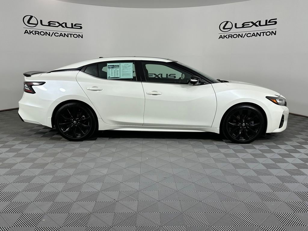 Used 2020 Nissan Maxima SR w/ Sport Mat Group FWD image 6