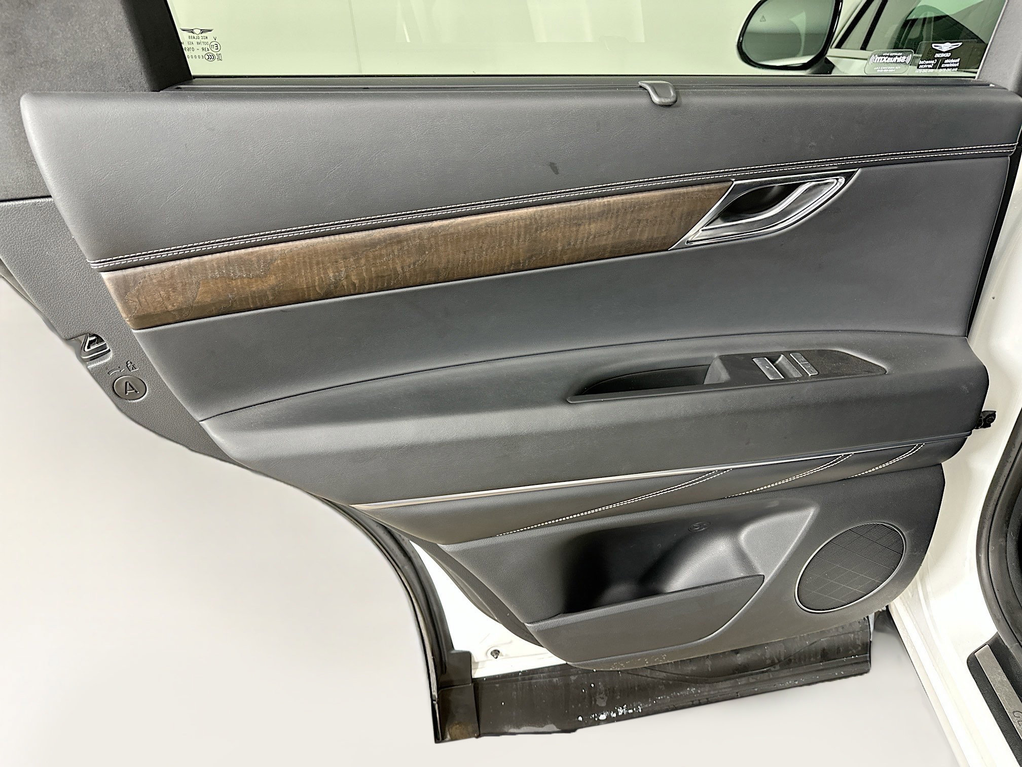 Used 2024 Genesis GV80 3.5T image 27