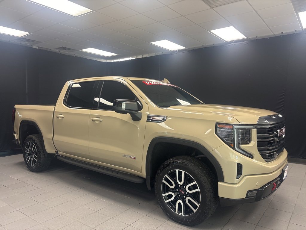 Used 2022 GMC Sierra 1500 AT4 w/ AT4 Premium Package