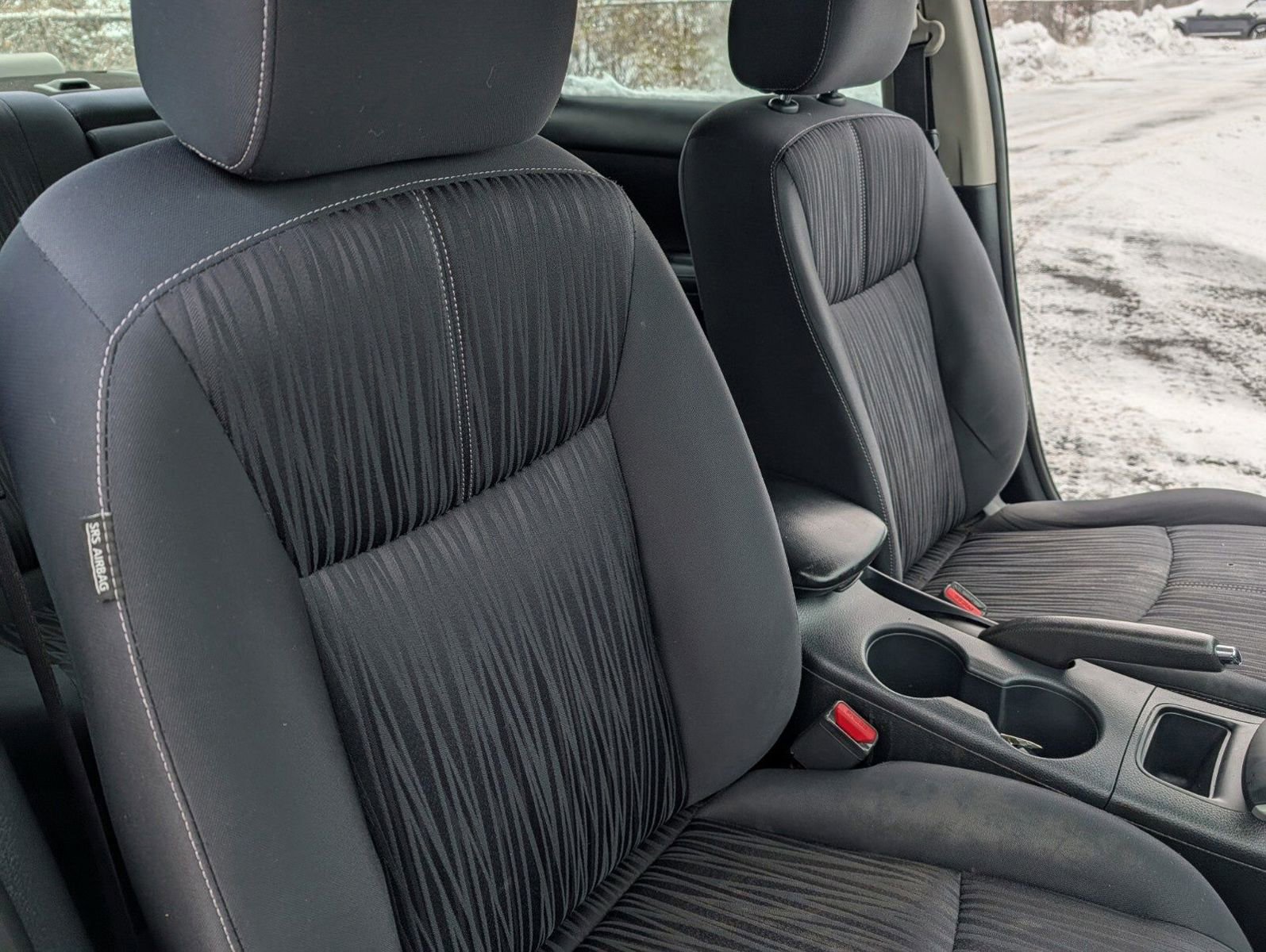 Used 2017 Nissan Sentra SV image 17