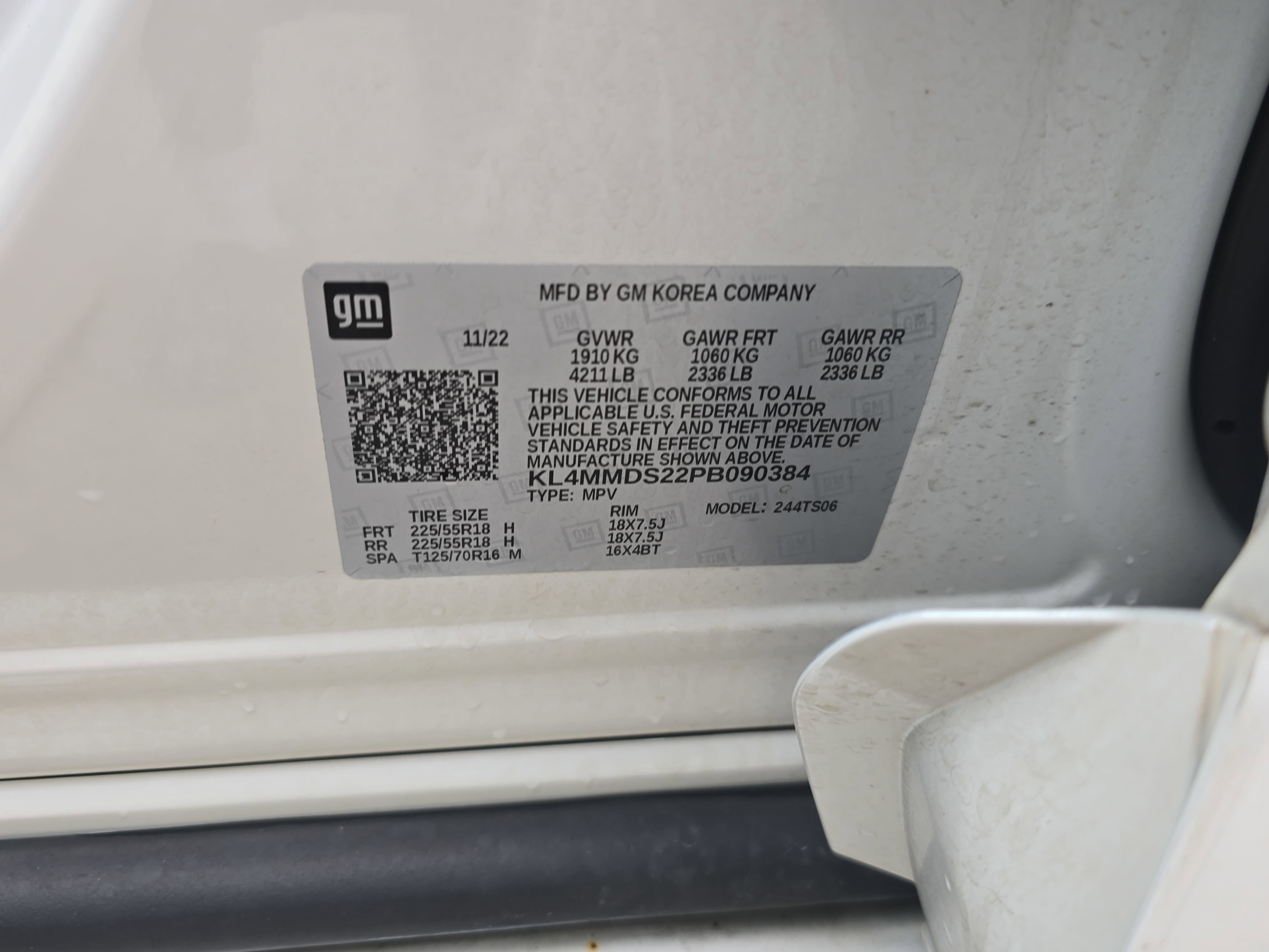 Used 2023 Buick Encore GX Select w/ Sport Touring Package FWD image 34
