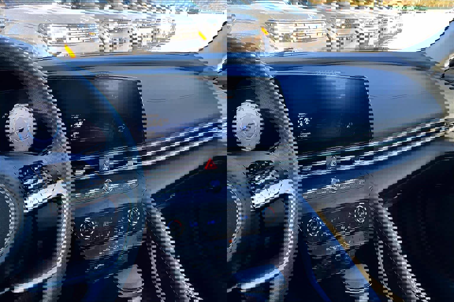 Used 2024 Hyundai Elantra SEL image 6