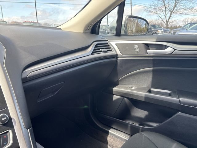 Certified 2020 Ford Fusion SE image 37