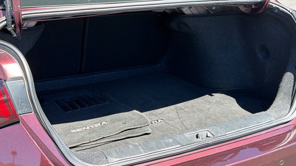Used 2023 Nissan Sentra SV FWD image 27