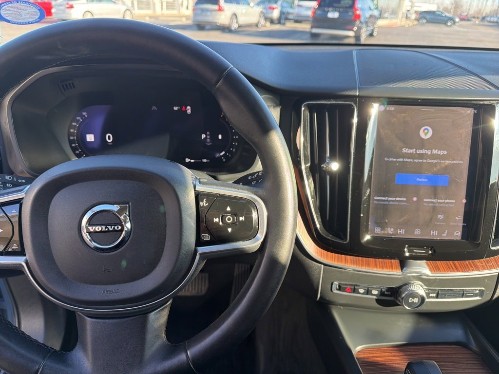 Certified 2023 Volvo XC60 B5 Plus image 8