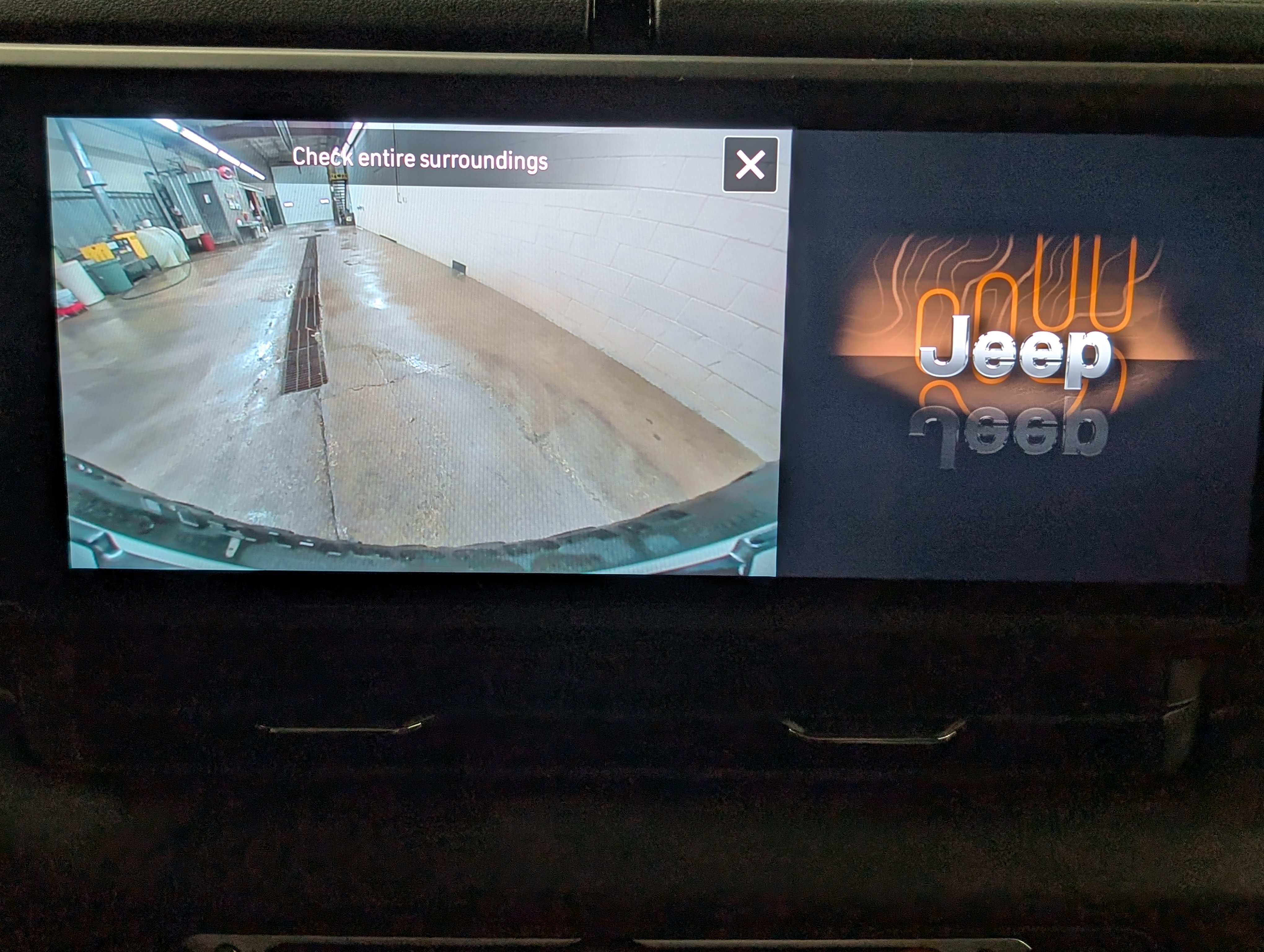 Used 2024 Jeep Wrangler Unlimited Rubicon AWD/4WD image 21
