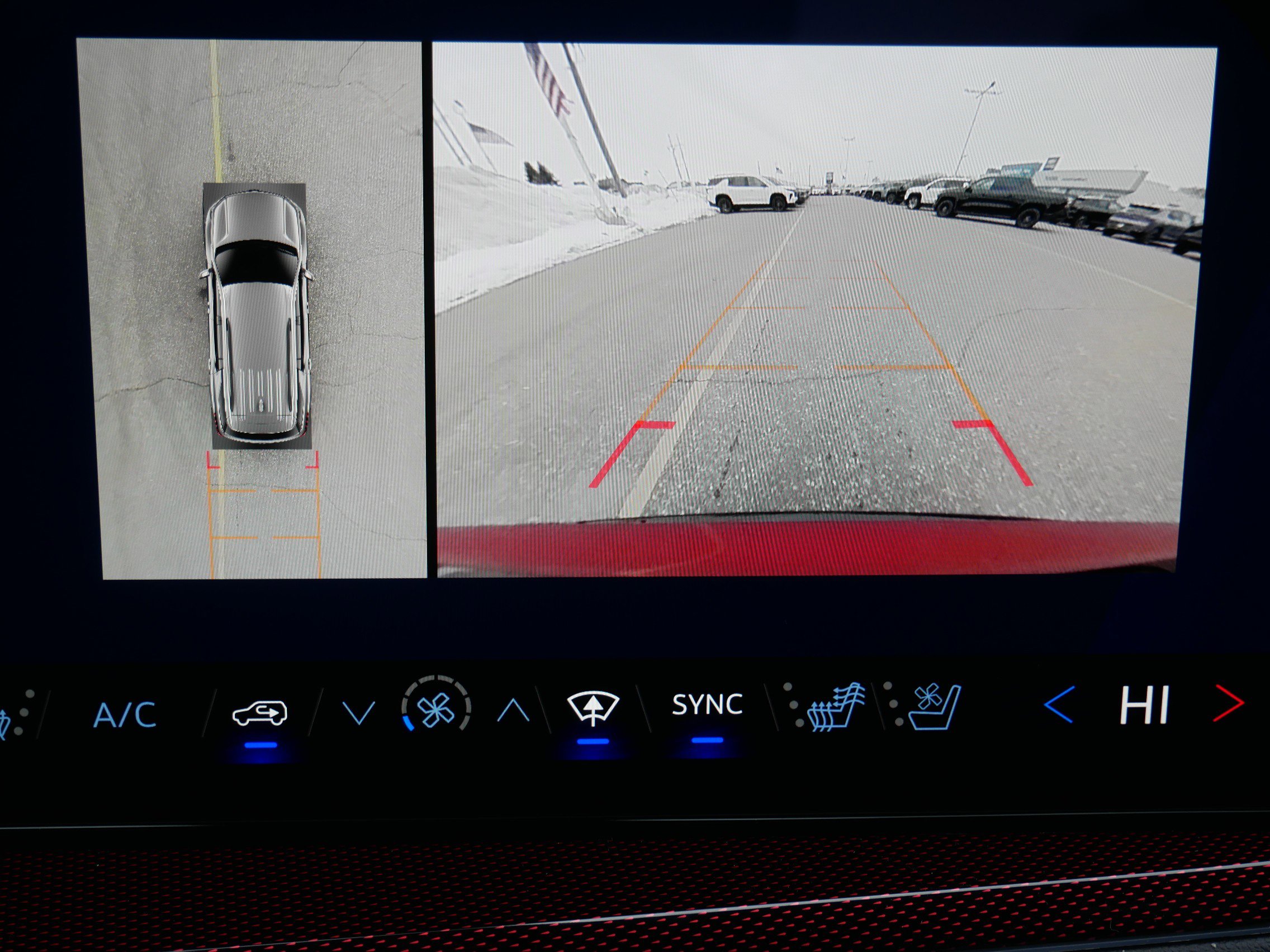 New 2026 Chevrolet Traverse RS AWD/4WD image 9