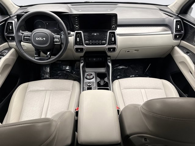 Used 2023 Kia Sorento EX AWD/4WD image 14