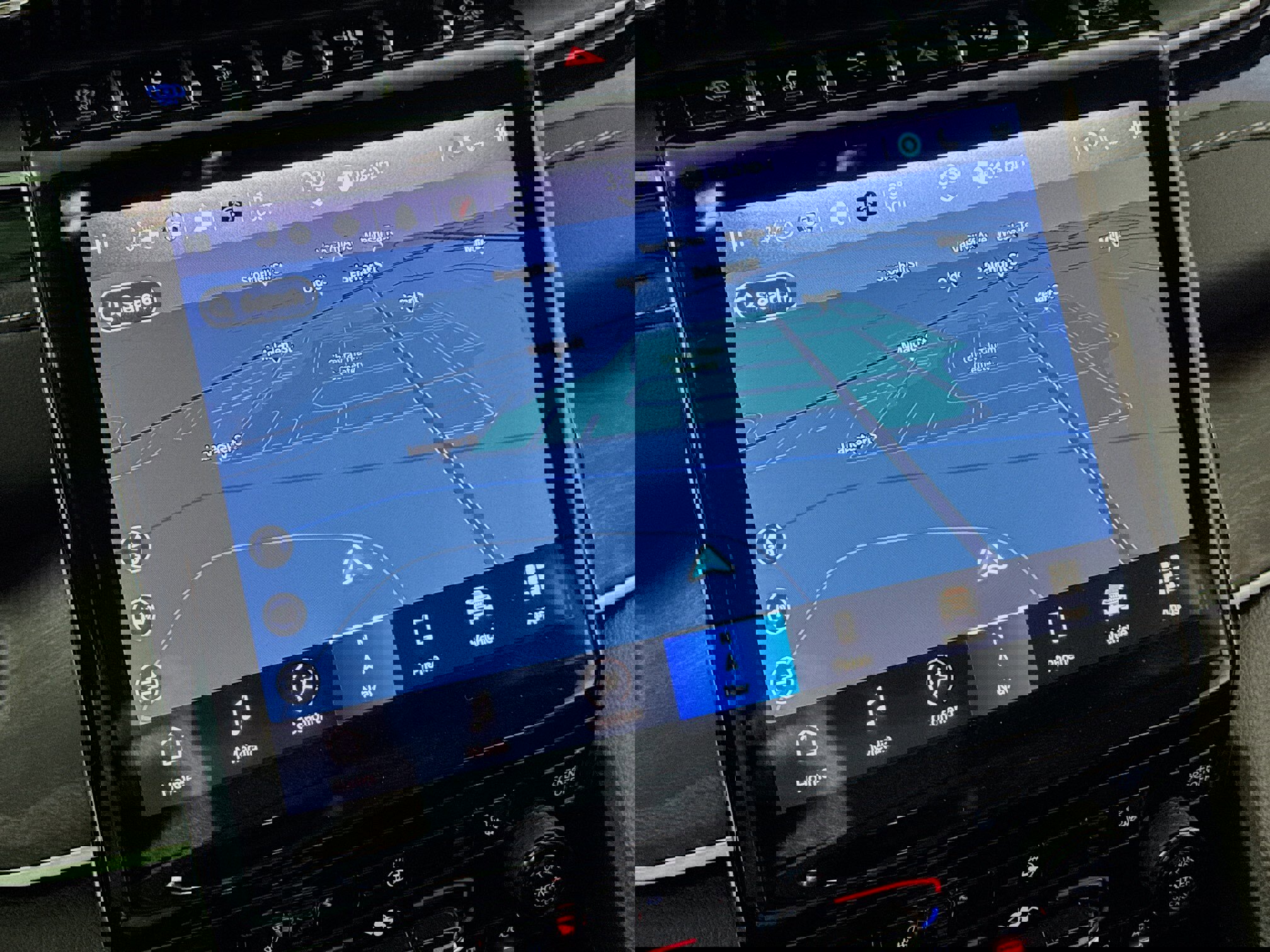 Used 2023 Jeep Grand Cherokee 4WD 4xe image 2