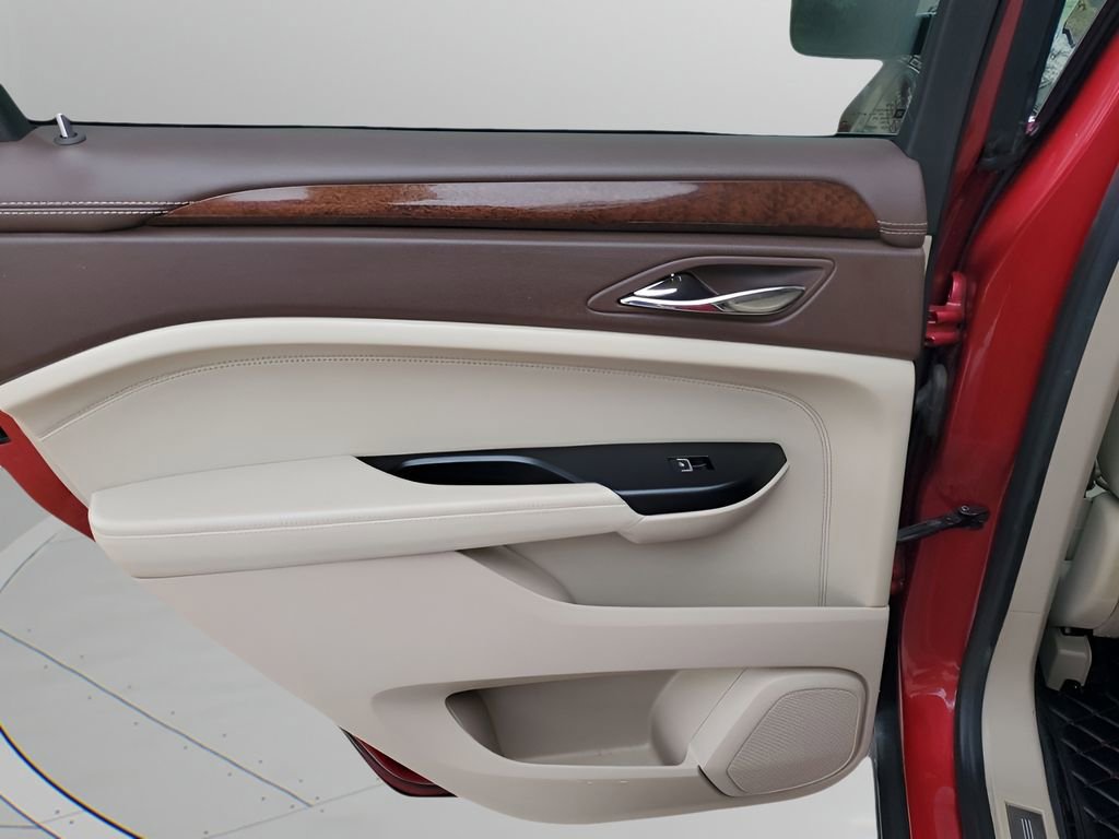 Used 2014 Cadillac SRX Premium image 17