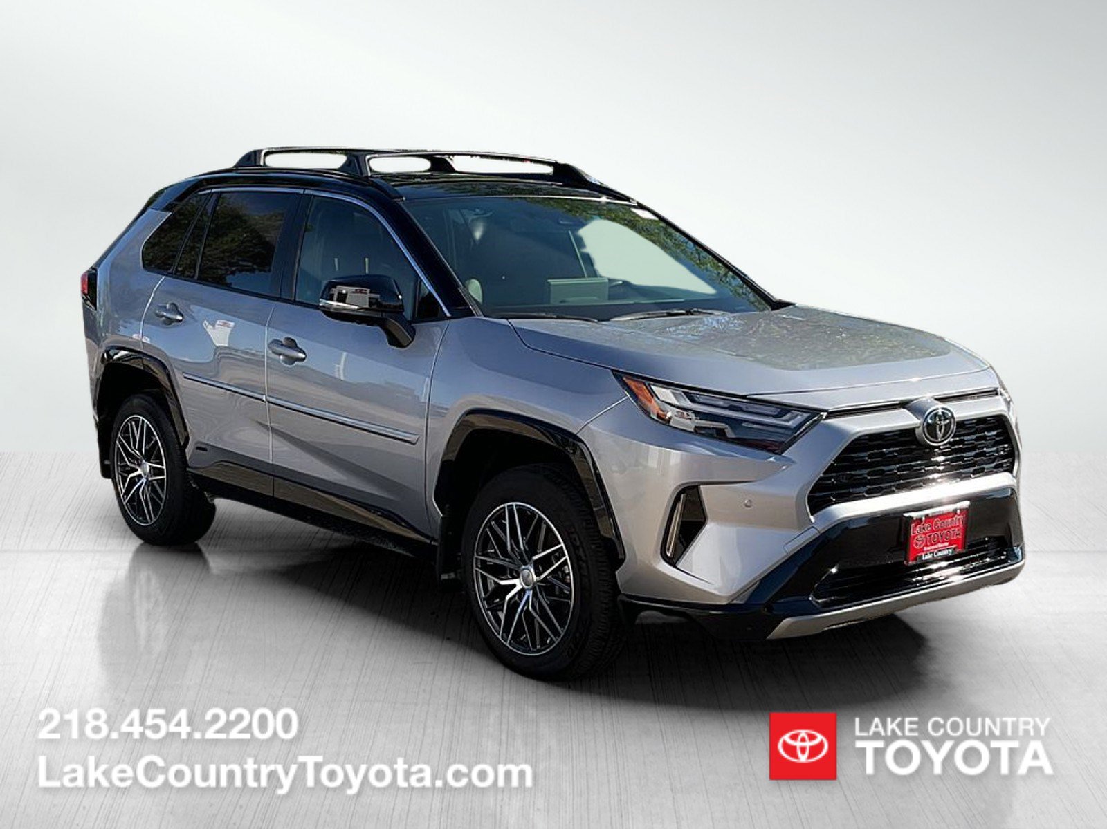 Used 2025 Toyota RAV4 XSE w/ Advanced Technology Package AWD/4WD image 7