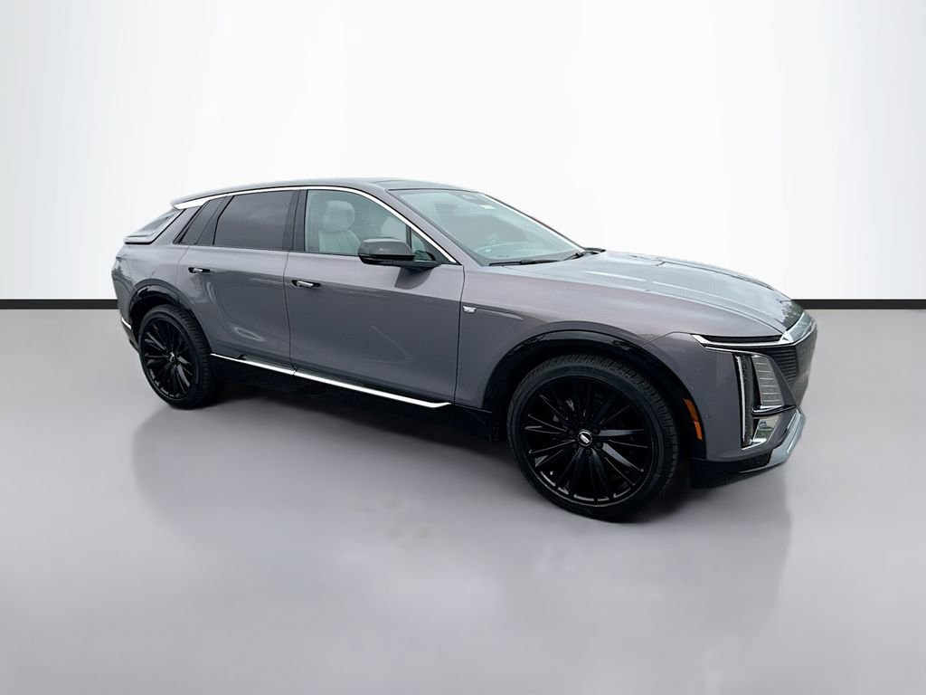 New 2025 Cadillac Lyriq Luxury w/ LPO, Floor Liner Package image 3