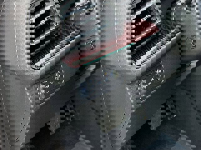 Used 2024 Chevrolet Traverse RS image 11