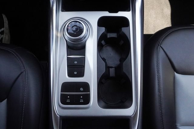 Used 2023 Ford Explorer XLT w/ Equipment Group 202A RWD image 19