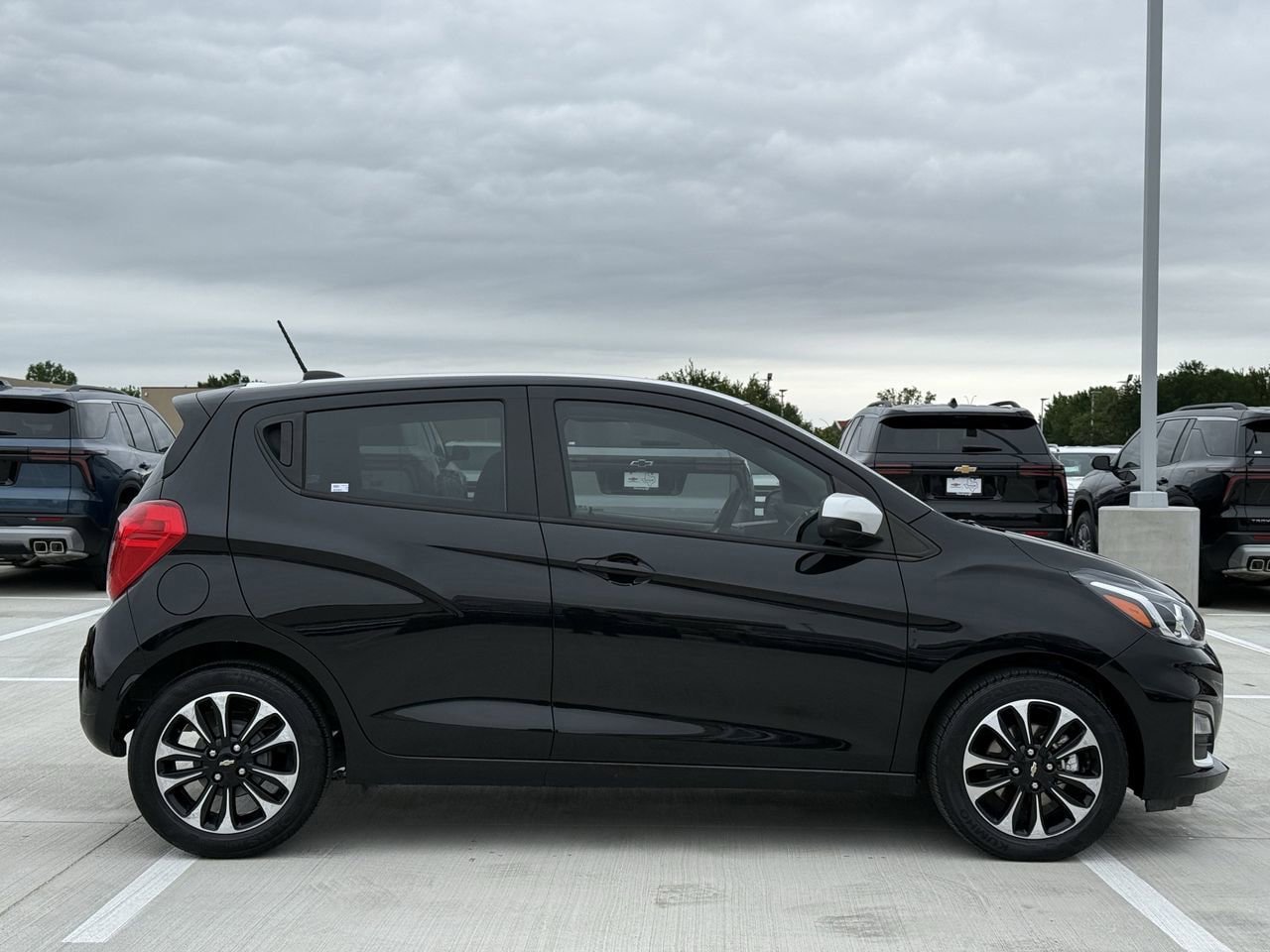 Used 2022 Chevrolet Spark LT w/ Spark Special Edition FWD image 3