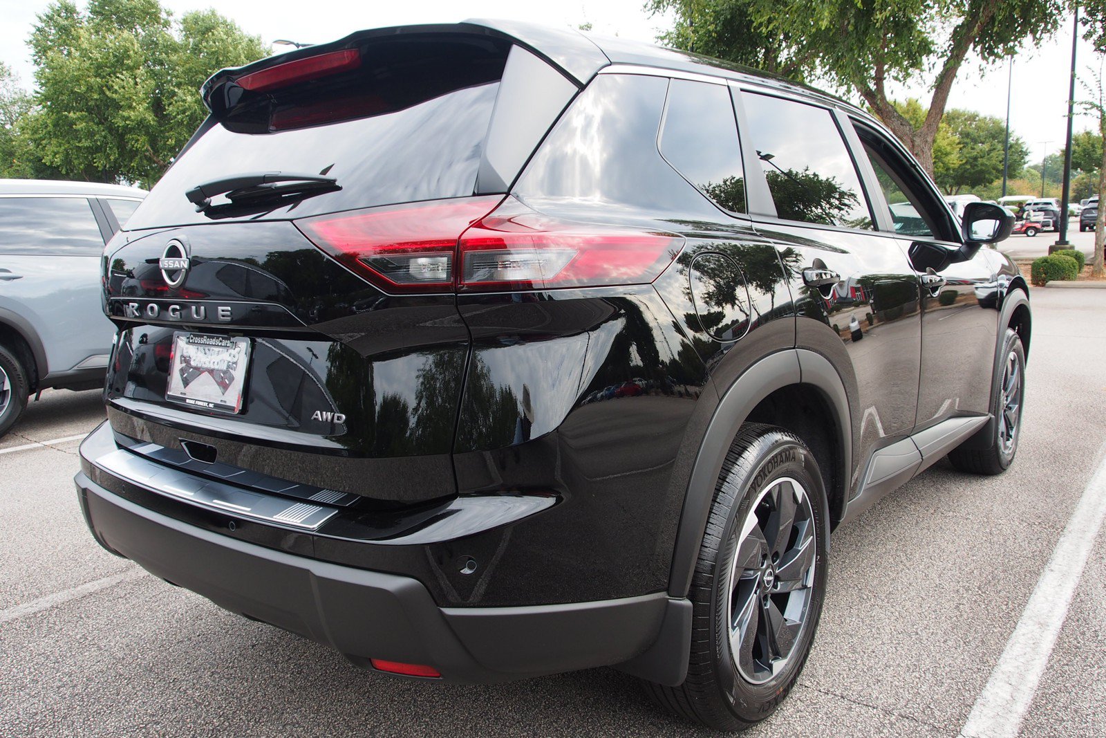 Used 2026 Nissan Rogue SV AWD/4WD image 7